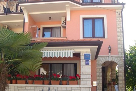 Apartmani Aisa - Plavi funtana